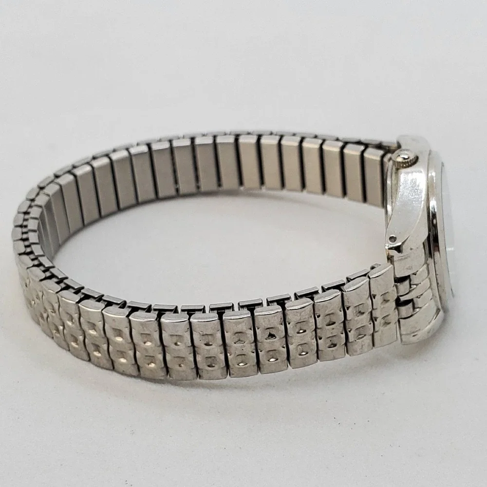 Women's‎ Watch 25MM Blue Dial Gray Expandable Band 6.5